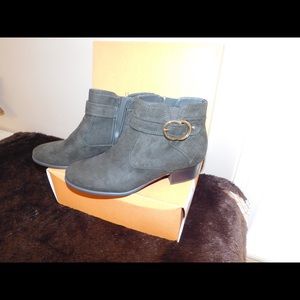 Dark green UNISA Booties